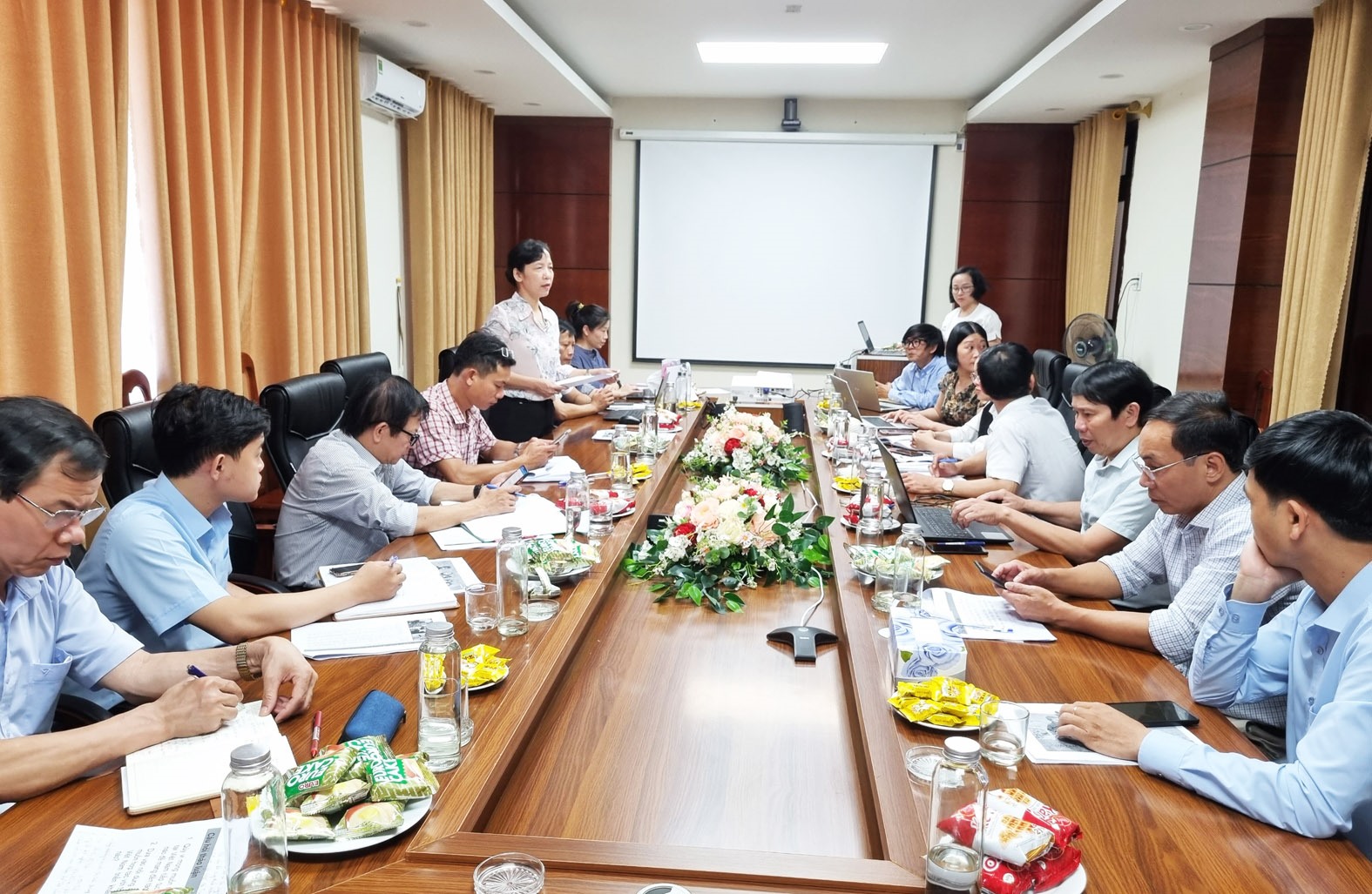 Họp tham vấn chiến lược giai đoạn 2023-2027 của tổ chức Tầm nhìn Thế giới Việt Nam tại Quảng Trị -Ảnh: Tú Linh