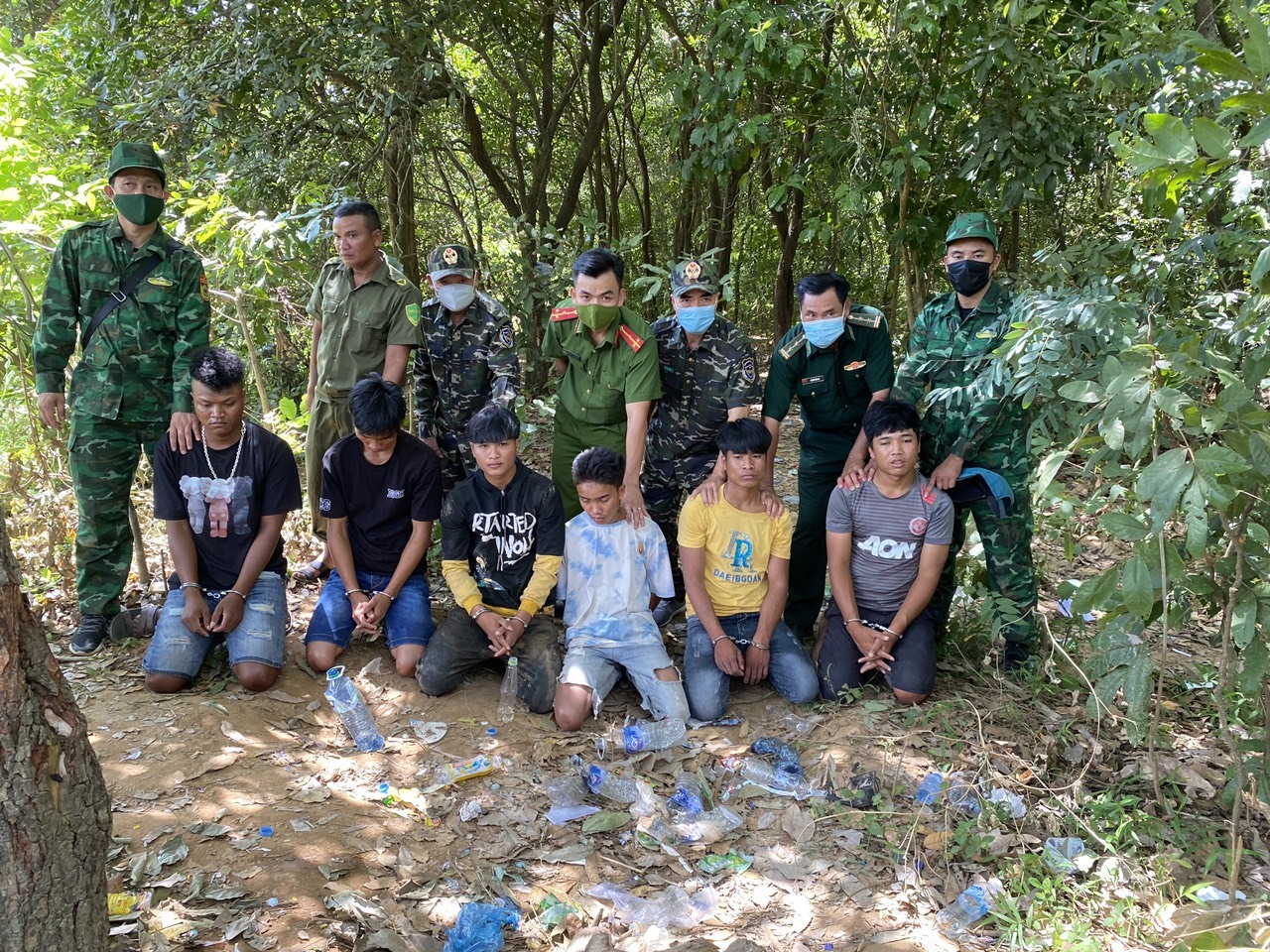 BĐBP Quảng Trị triệt phá tụ điểm buôn bán lẻ ma túy hoạt động hết sức tinh vi trên địa bàn xã Tân Thành.