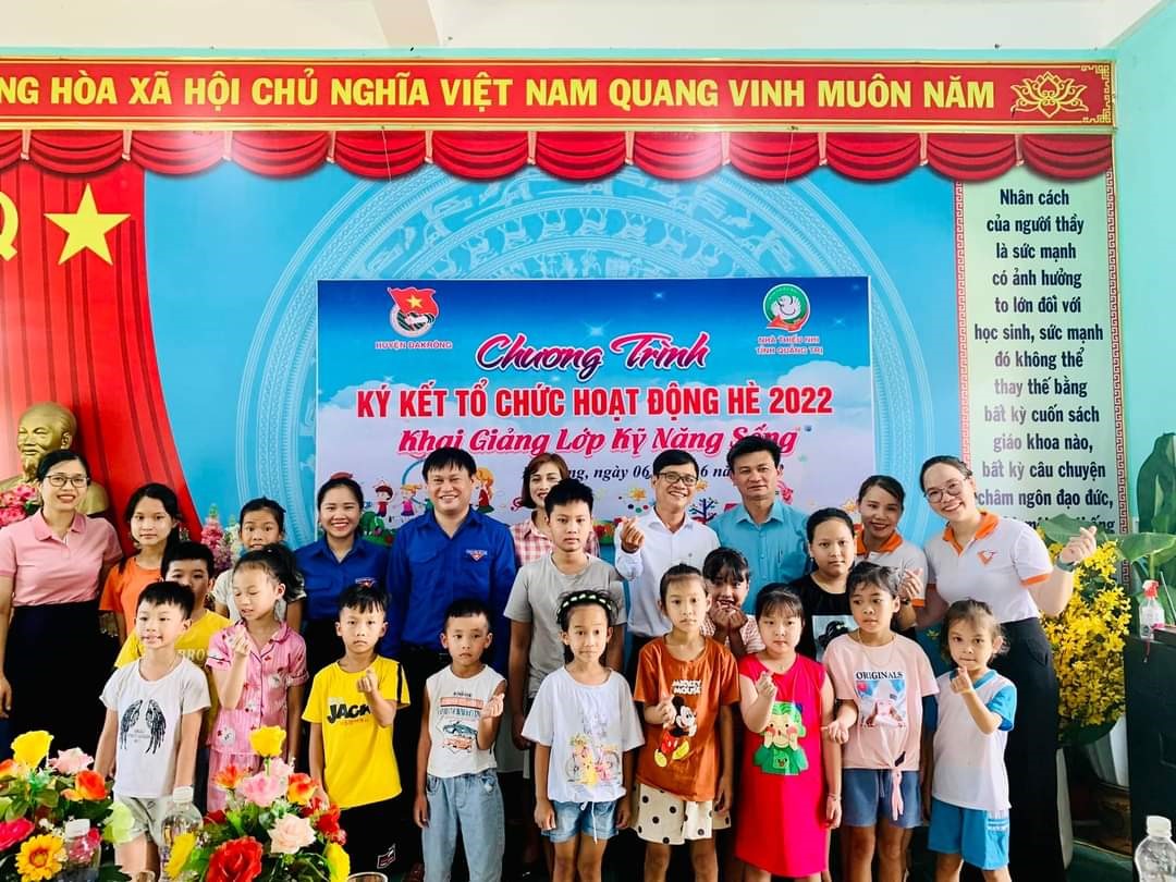 Thiếu nhi huyện miền núi Đakrông tham gia lớp học kỹ năng sống do Nhà thiếu nhi tỉnh tổ chức - Ảnh: Nhà thiếu nhi cung cấp