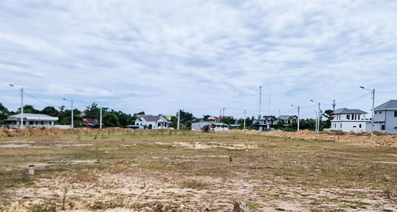 Các lô đất bị “bỏ cọc” ở Cam Lộ sẽ được đưa vào kế hoạch đấu giá QSD đất trong những đợt tiếp theo - Ảnh: L.T