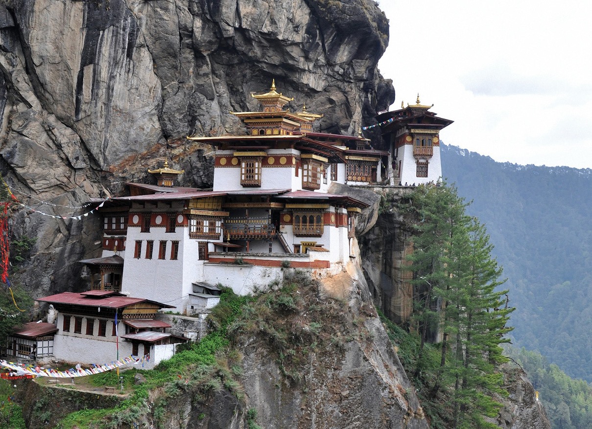 Tiger’s Net (Ổ Cọp) hay là Taktsang Palphug (theo tiếng bản địa) tu viện linh thiêng nhất Bhutan ở độ cao hơn 3000m, tương truyền đức Liên Hoa Sinh đã cưỡi cọp bay đến tu luyện tại đây! - Ảnh: L.Đ.D
