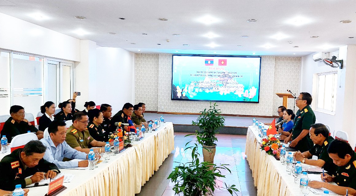 Quang cảnh hội đàm giữa Hội CCB tỉnh Quảng Trị với Liên hiệp Hội CCB tỉnh Savannakhet, Salavan - Ảnh: N.T.H