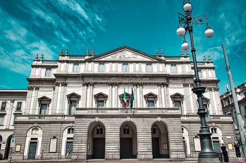 Nhà hát Opera La Scala lừng danh tại Ý.