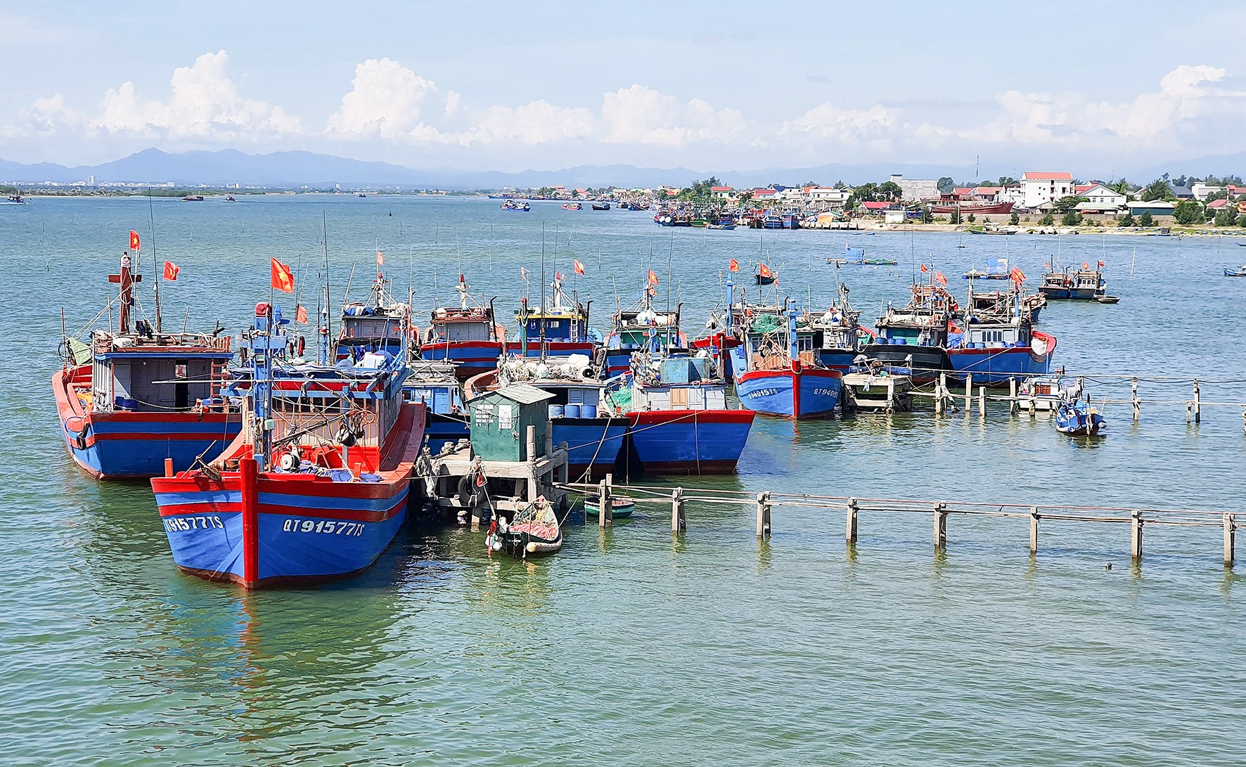 Tàu cá của ngư dân thị trấn Cửa Việt, huyện Gio Linh - Ảnh: L.A
