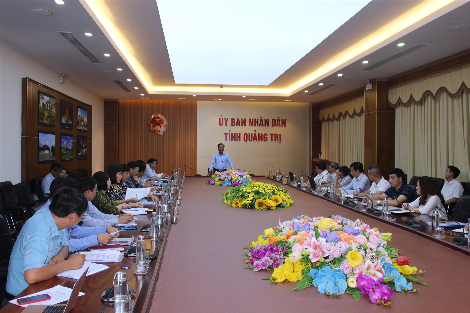 Chủ tịch UBND tỉnh Võ Văn Hưng nhấn mạnh, dự án mà nhà đầu tư đề xuất rất có tiềm năng, phù hợp chủ trương thu hút đầu tư và quy hoạch phát triển kinh tế của tỉnh - Ảnh: H.T