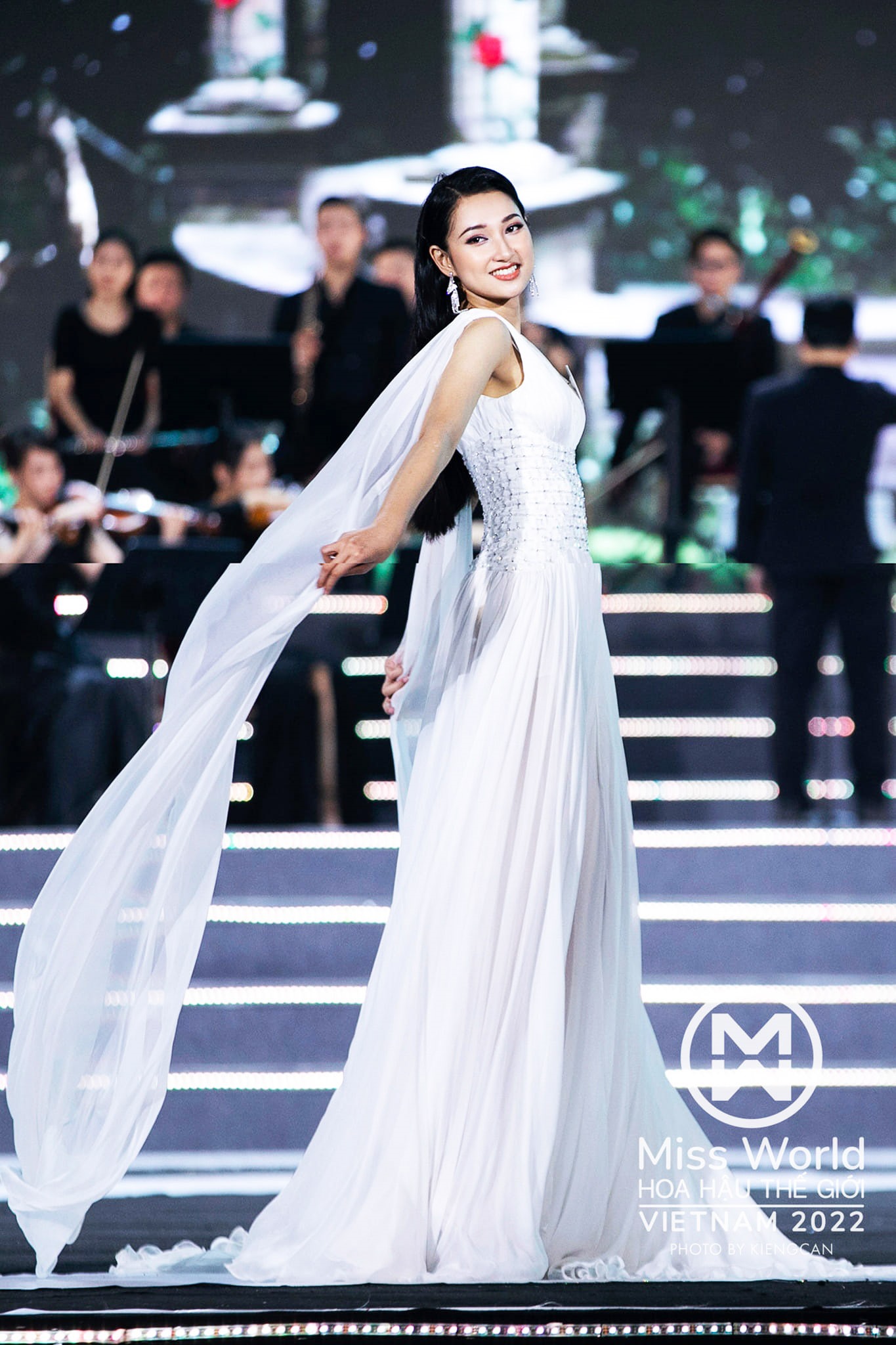 Nguyễn Thị Phương Linh vinh dự vào top 5 Hoa hậu Thế giới Việt Nam 2022 - Ảnh: MWVN