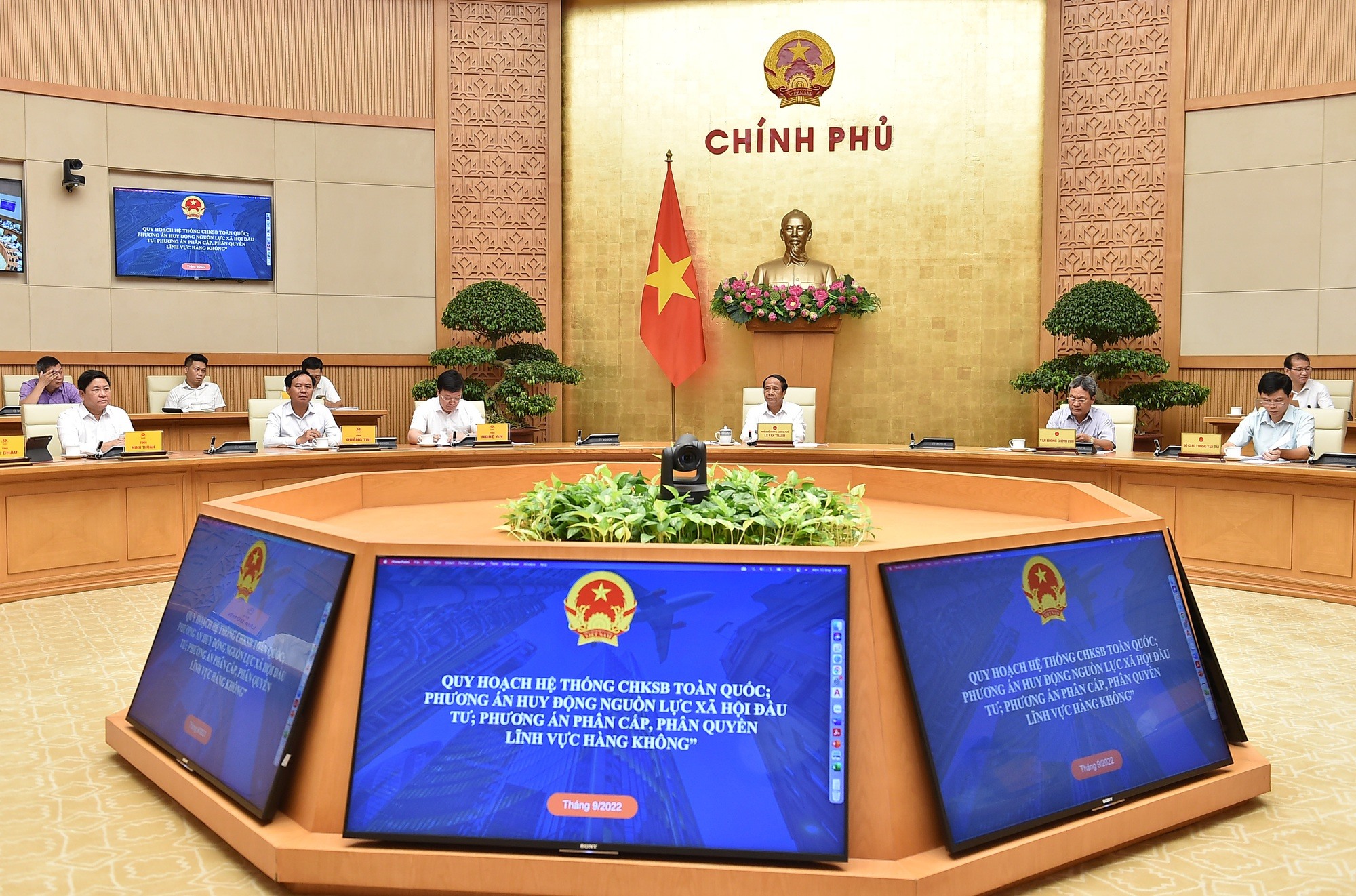 Phó Thủ tướng Lê Văn Thành khẳng định đầu tư xây dựng CHK sẽ tạo ra động lực mới thúc đẩy sự phát triển KTXH của địa phương và đất nước - Ảnh: CP
