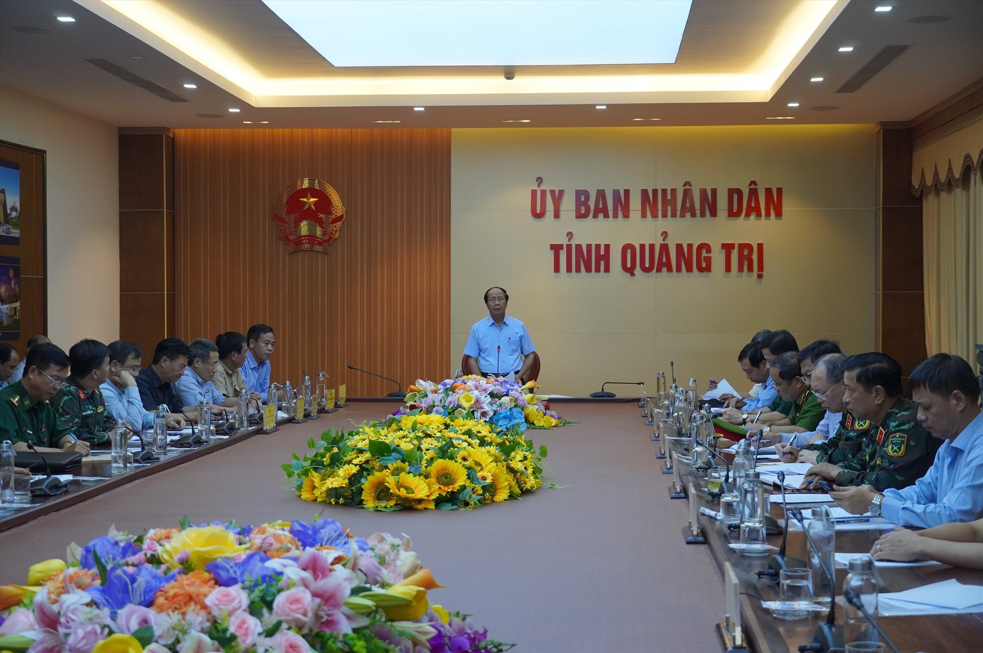 Phó Thủ tướng Chính phủ Lê Văn Thành chỉ đạo các tỉnh, thành phố tăng cường các giải pháp ứng phó với bão số 4 - Ảnh: T.T