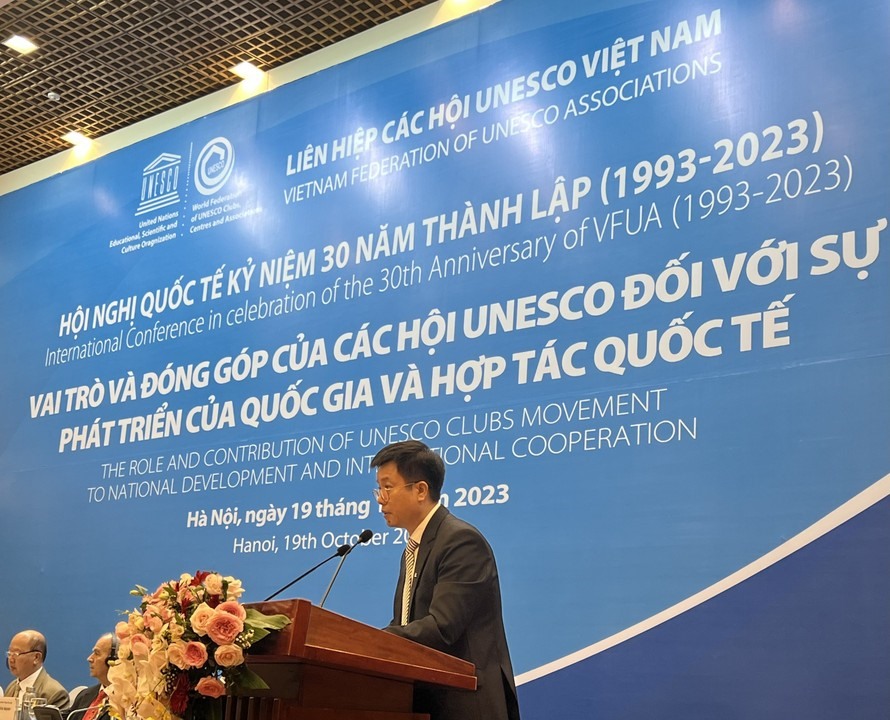 Nhà báo Trần Văn Mạnh , Phó Chủ tịch thường trực Liên hiệp các Hội UNESCO Việt Nam, Phó Chủ tịch Liên hiệp UNESCO Châu Á – Thái Bình Dương chia sẻ nhân dịp kỷ niệm 30 năm thành lập Liên hiệp các Hội UNESCO Việt Nam.