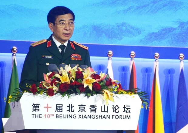 Đại tướng Phan Văn Giang, Bộ trưởng Quốc phòng, phát biểu tại Diễn đàn Hương Sơn Bắc Kinh lần thứ 10. (Ảnh: Mạnh Cường/TTXVN)