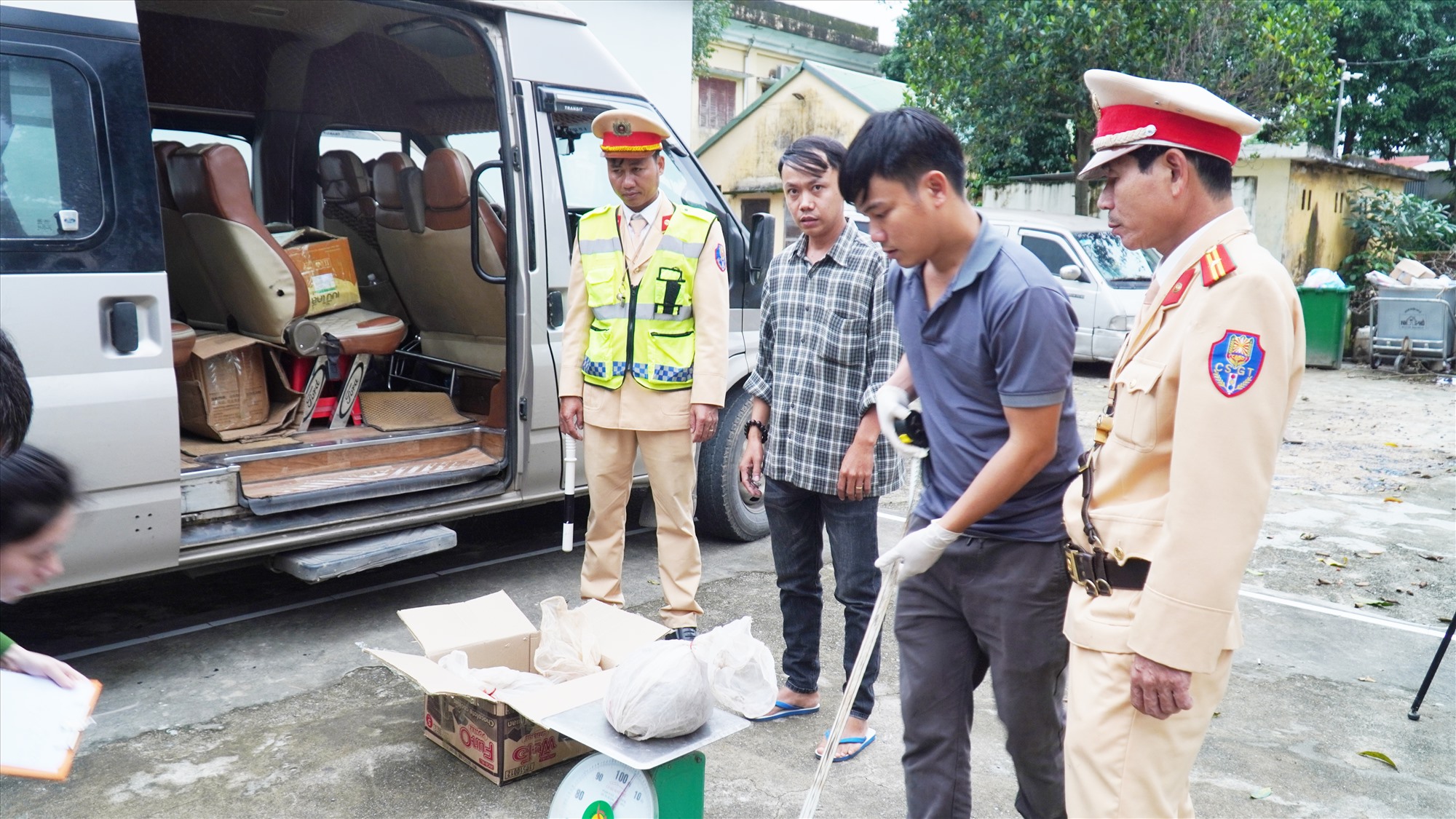 Các cá thể động vật hoang dã quý hiếm bị bắt giữ tại Công an huyện Cam Lộ - Ảnh: A.V