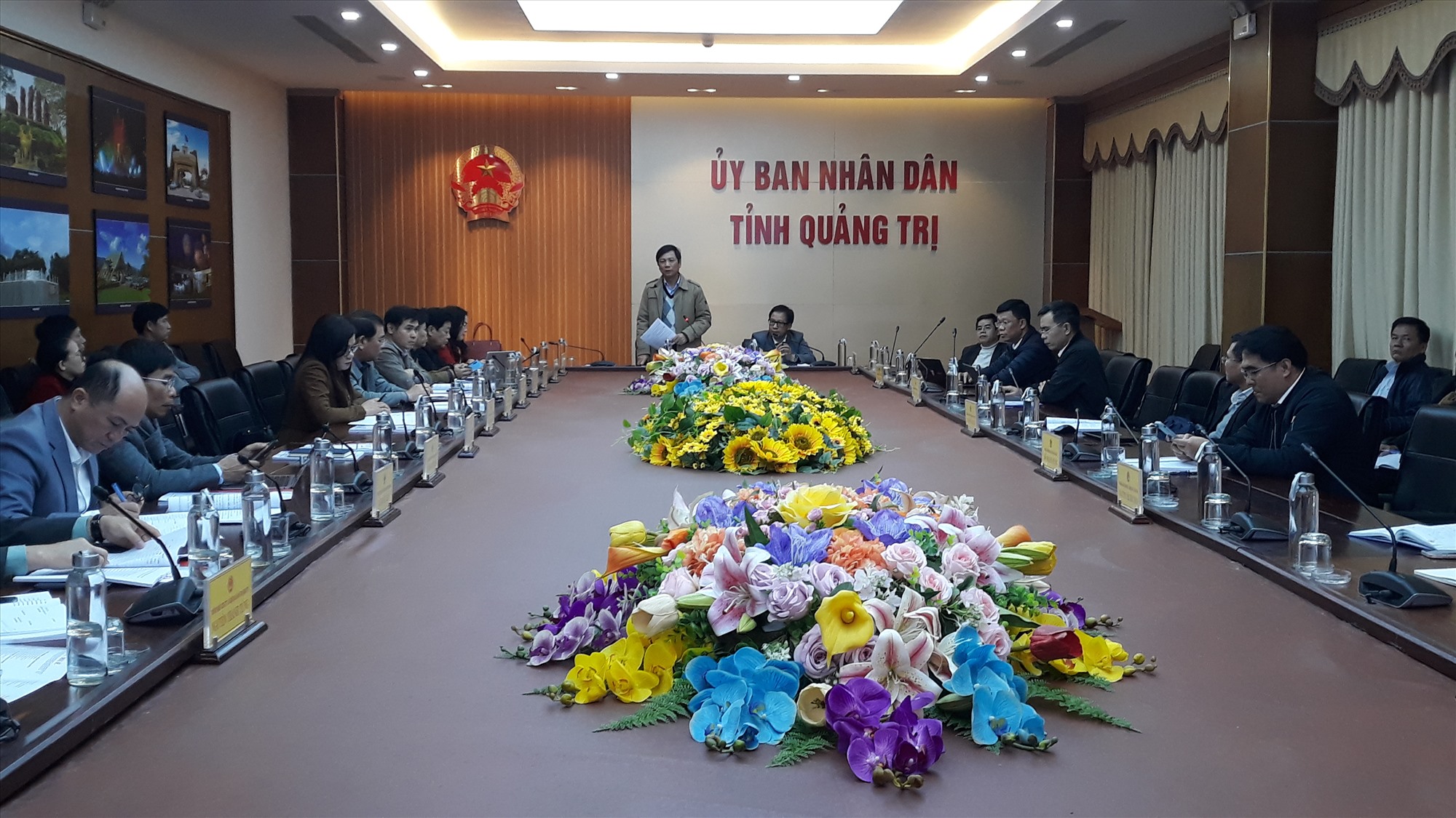 Phó Chủ tịch UBND tỉnh Hoàng Nam đề nghị Đại học Huế rà soát xem các ngành hiện đang đào tạo của nhà trường có trùng với các ngành dự kiến triển khai đào tạo tại Quảng Trị để thu hút sinh viên đến học - Ảnh: NV