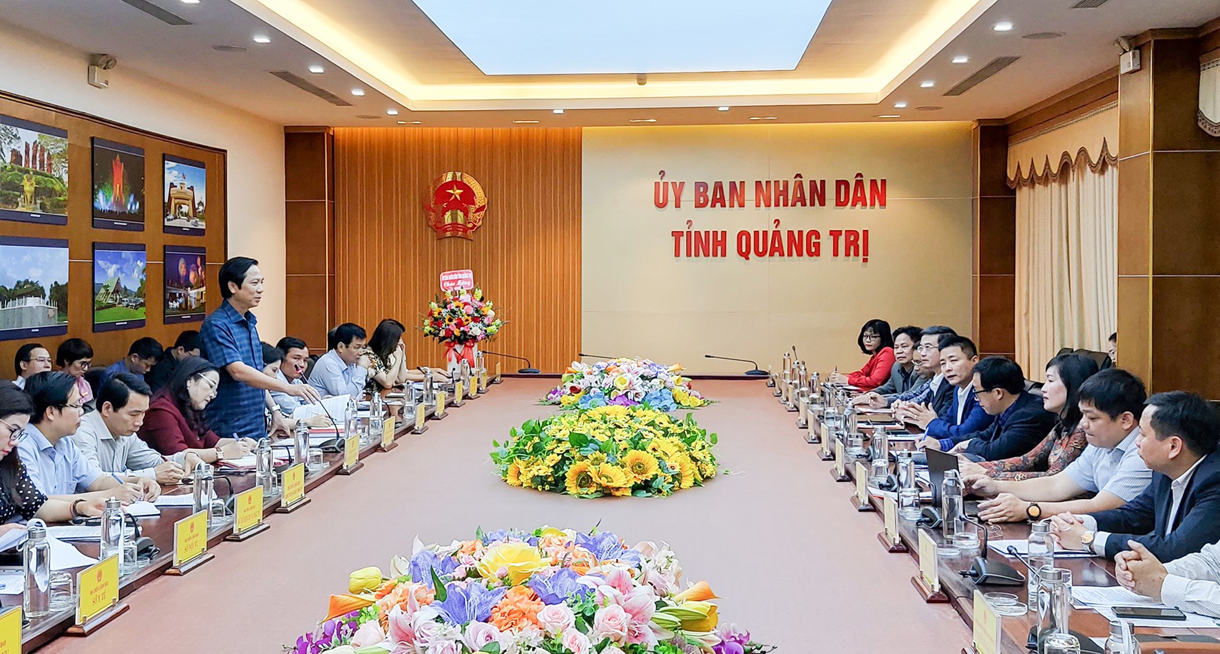 Phó Chủ tịch UBND tỉnh Hoàng Nam mong muốn thời gian tới UBND tỉnh Quảng Trị và Đại học Huế sẽ có văn bản hợp tác chặt chẽ hơn nữa về đào tạo, bồi dưỡng nguồn nhân lực cho tỉnh - Ảnh: TH