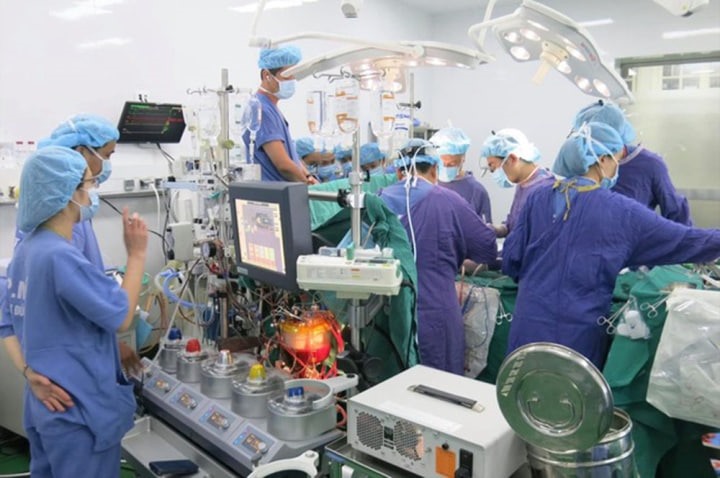 Bệnh viện Việt Đức chỉ còn đủ hóa chất cho ghép tạng trong 2 tuần. Ảnh minh họa.