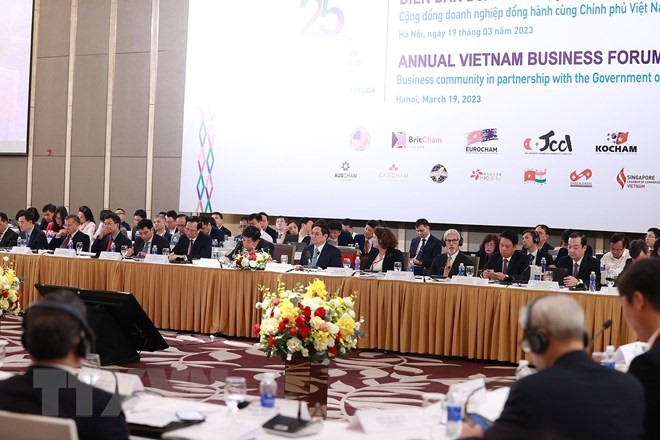 Thủ tướng Phạm Minh Chính phát biểu tại Diễn đàn doanh nghiệp Việt Nam thường niên 2023. (Ảnh: Dương Giang/TTXVN)