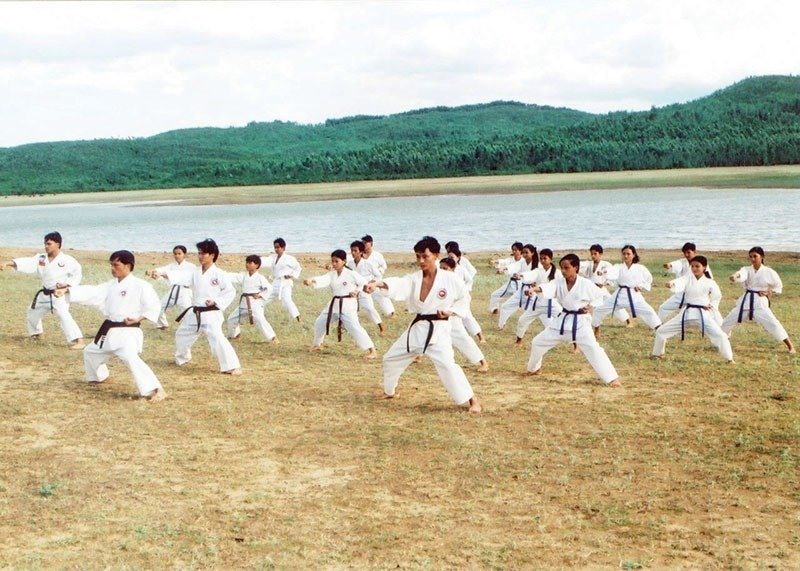 Một buổi tập của võ sinh Karate Quảng Trị- Ảnh: NT
