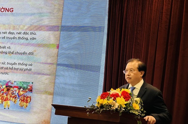 Thứ trưởng Bộ Văn hóa - Thể thao và Du lịch Tạ Quang Đông phát biểu tại Diễn đàn “Phát triển du lịch văn hóa Việt Nam“.