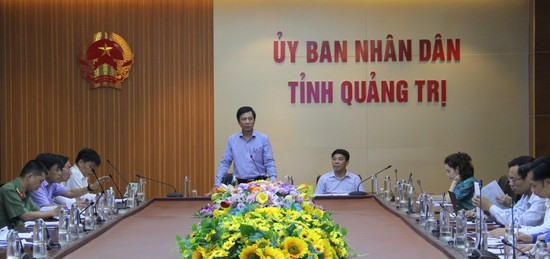 Phó Chủ tịch UBND tỉnh Hoàng Nam phát biểu tại cuộc họp - Ảnh: MĐ