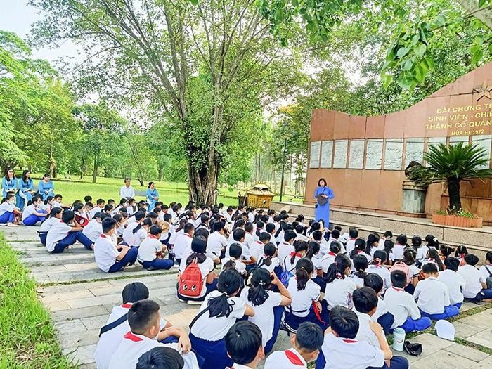 Một buổi tham quan trải nghiệm của học sinh Trường Tiểu học Triệu Thành -Ảnh: B.N