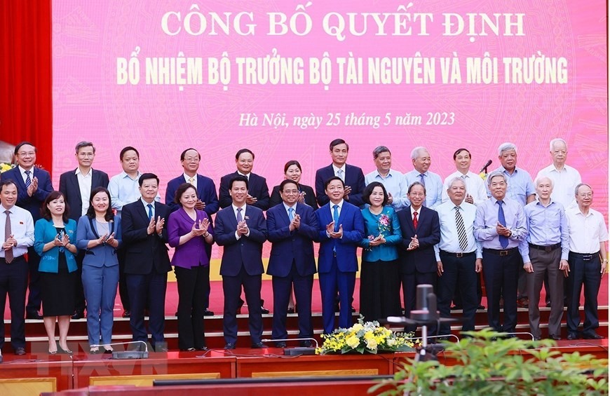 Thủ tướng Phạm Minh Chính và các đại biểu. (Ảnh: Dương Giang/TTXVN)