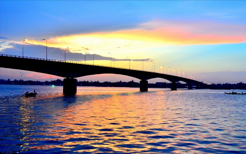 Cầu Cửa Việt - Ảnh: Trần Tuyền