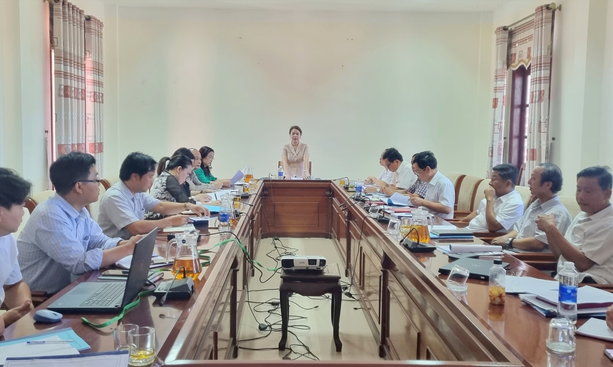 Trưởng Ban Văn hóa – Xã hội, HĐND tỉnh Hồ Thị Thu Hằng phát biểu tại buổi làm việc - Ảnh: K.S