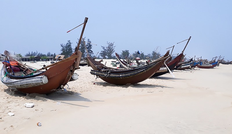 Toàn xã Triệu Lăng, huyện Triệu Phong có 349 thuyền các loại đánh bắt thủy sản trên biển -Ảnh: N.V