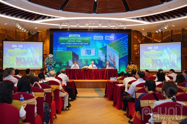 Quang cảnh diễn đàn Đảm bảo an ninh năng lượng để phát triển kinh tế bền vững ở Việt Nam