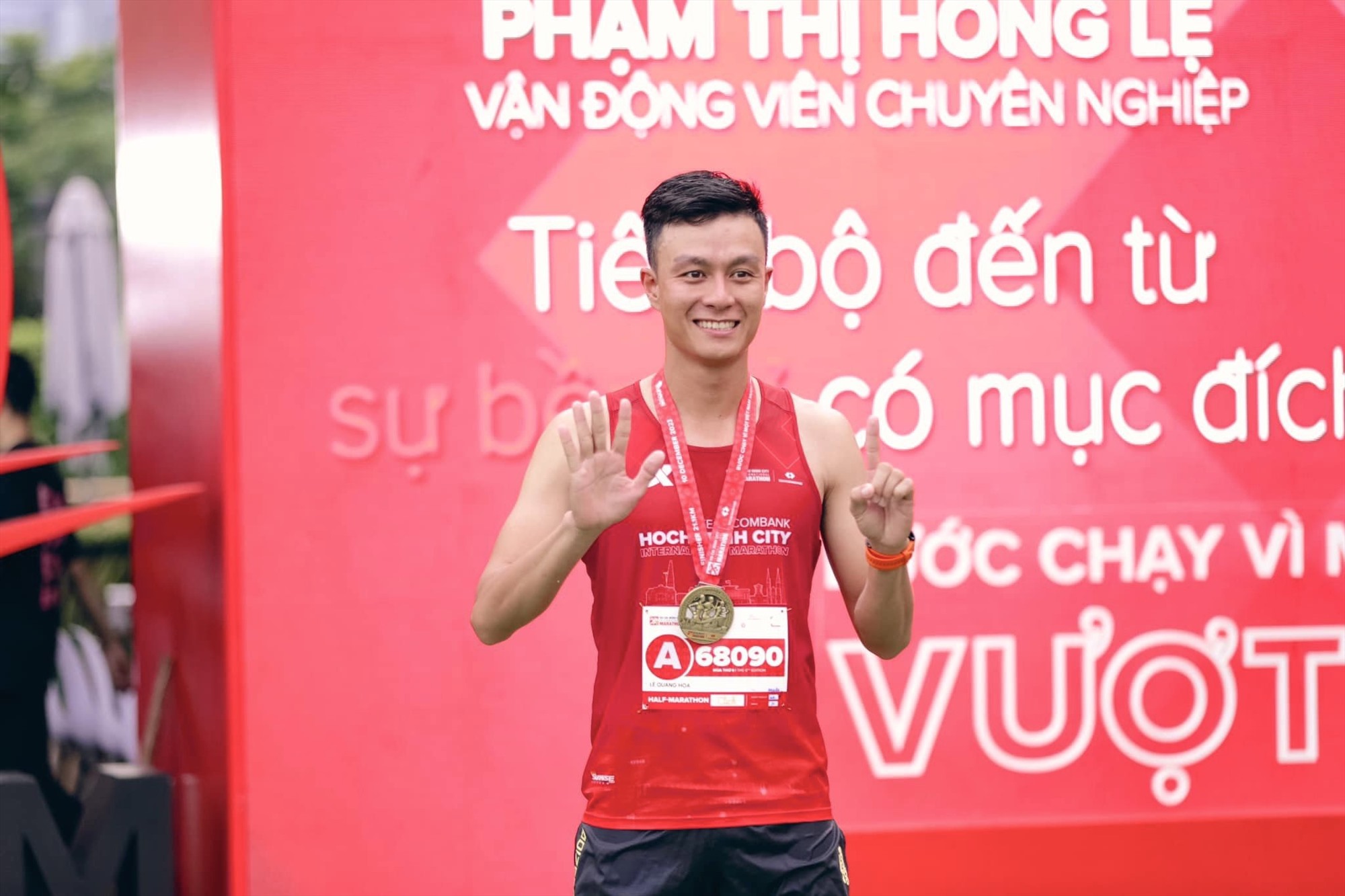 Vận động viên Quang Hòa, niềm tự hào của marathon Quảng Trị - Ảnh: NVCC