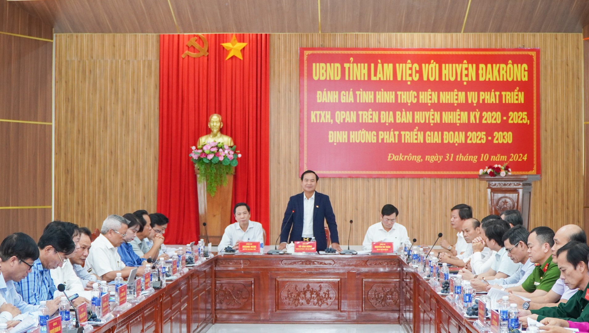 Quang cảnh buổi làm việc - Ảnh: Lê Trường