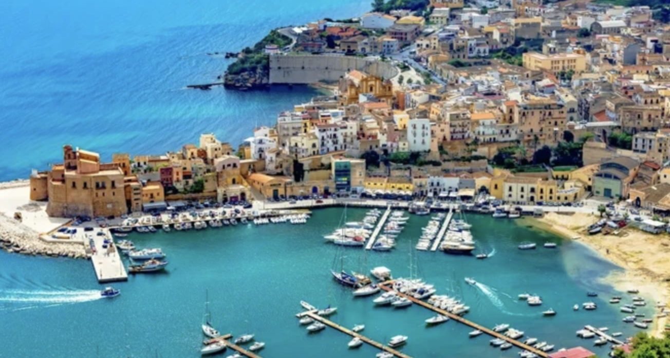 Những du khách giàu có nhất thế giới đang tìm đến Hy Lạp, Italy và những trải nghiệm du thuyền đảm bảo sự riêng tư, tách biệt. Nguồn: Shutterstock