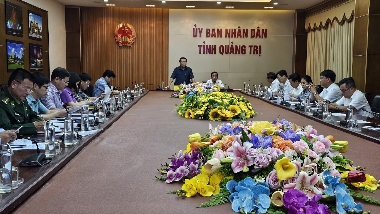 Phó Chủ tịch Thường trực UBND tỉnh Hà Sỹ Đồng, Tổ trưởng Tổ công tác 626 yêu cầu các sở, ngành, đơn vị, địa phương phối hợp tốt để tổ chức thành công hội thảo - Ảnh: T.T
