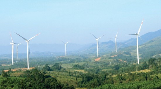 Dự án điện gió ở xã Hướng Linh, huyện Hướng Hóa - Ảnh: LN