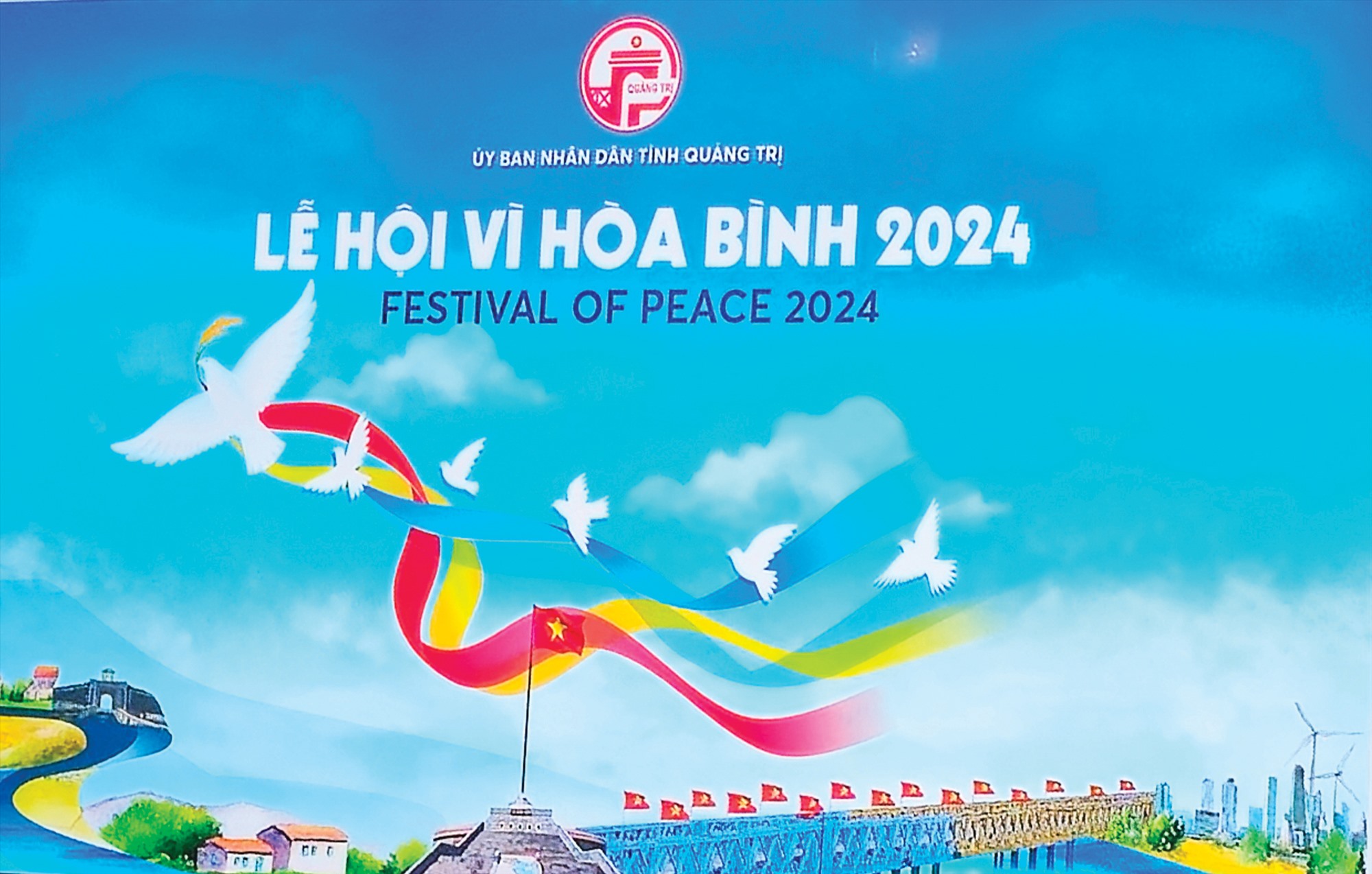 Phác thảo bộ nhận diện Lễ hội Vì Hòa bình được Công ty Cổ phần sáng tạo Nghệ thuật và Sự kiện Sun Bringht thực hiện -Ảnh: TÚ LINH