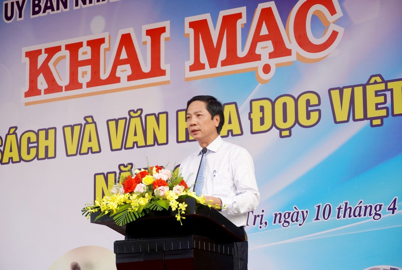Phó Chủ tịch UBND tỉnh Hoàng Nam phát biểu tại lễ khai mạc - Ảnh: L.N