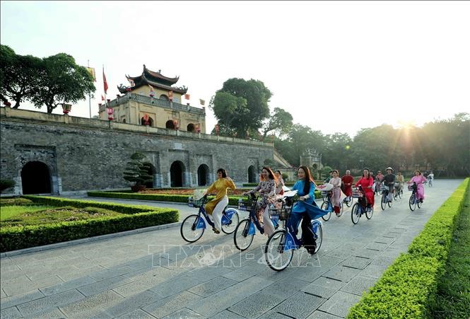 Khu di tích Hoàng thành Thăng Long, công trình kiến trúc đồ sộ được xây dựng qua nhiều triều đại phong kiến của Việt Nam và cũng là một trong những di tích quan trọng bậc nhất trong hệ thống các di tích lịch sử của Việt Nam. Ảnh minh họa: Nhật Anh/TTXVN