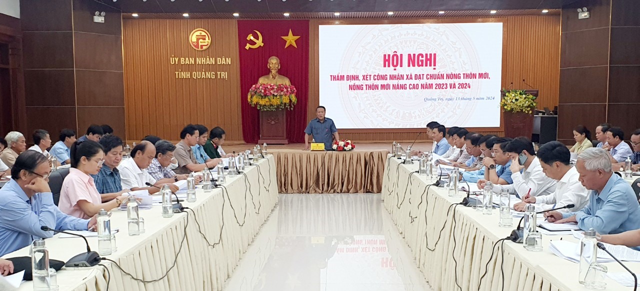 Phó Chủ tịch Thường trực UBND tỉnh Hà Sỹ Đồng yêu cầu các sở, ban, ngành tiếp tục quan tâm, hỗ trợ các xã xây dựng NTM - Ảnh : L.N