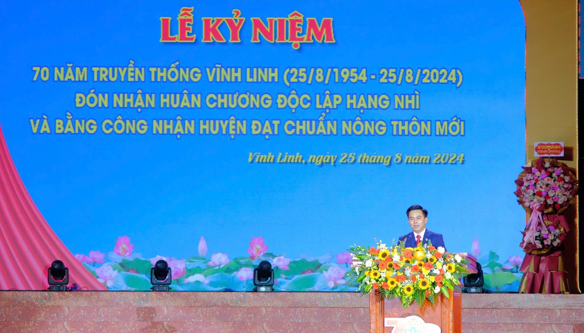 Bí thư Huyện ủy Vĩnh Linh Trần Nhật Quang trình bày diễn văn - Ảnh: T.T