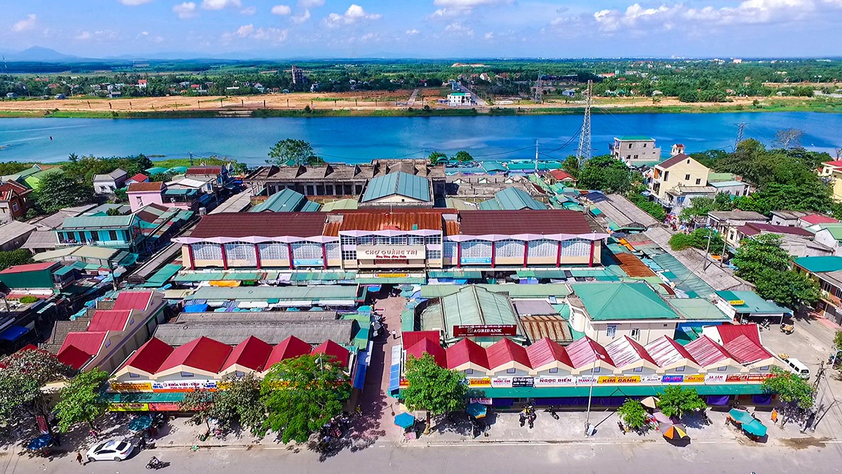 Thị xã Quảng Trị hôm nay - Ảnh: TRẦN TUYỀN
