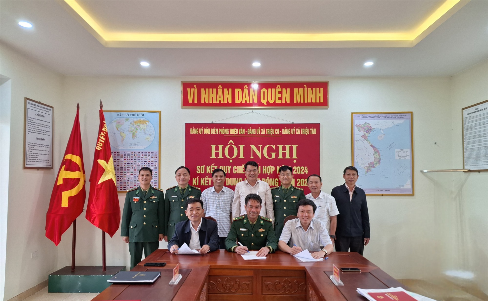 Các Đại biểu tham luận tại Hội nghị