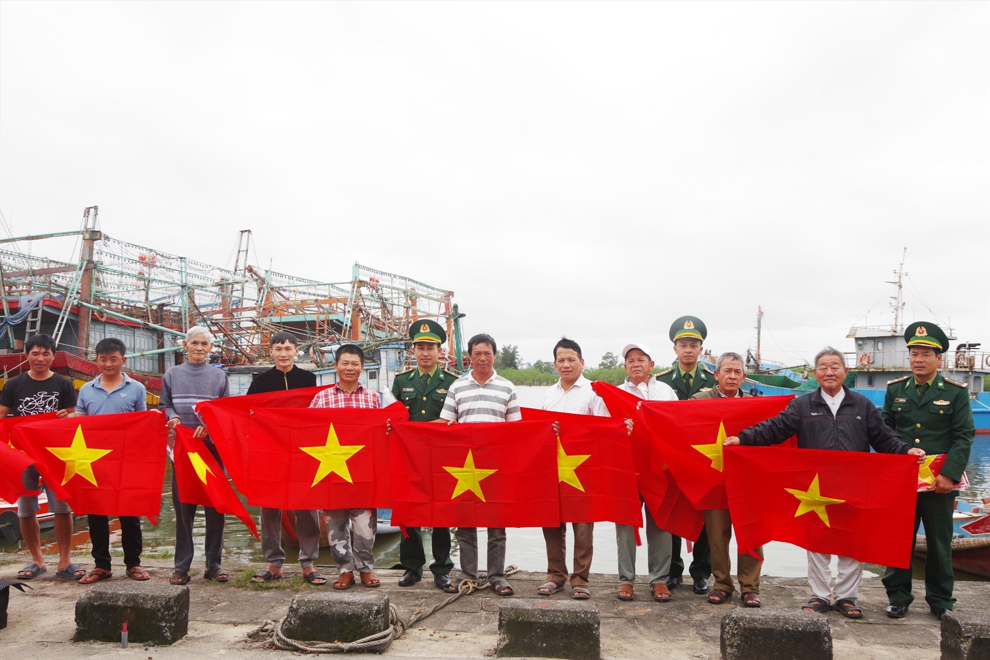 Phối hợp công tác tuyên truyền phòng chống khai thác IUU